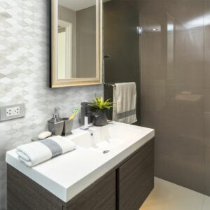CH1 Suite Glass by Jeffrey Court